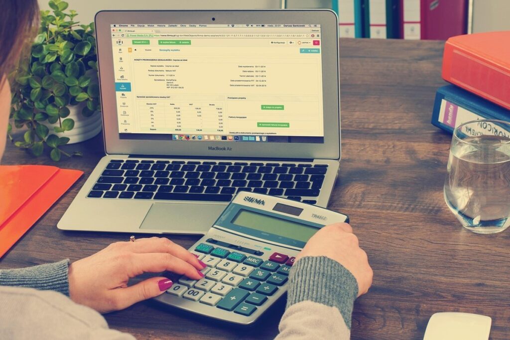 AI Accounting Tools by Task: Bookkeeping, Extraction, Close, Tax